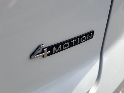 New 2026 Volkswagen Atlas Cross Sport SEL Premium R-Line image 7