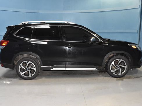 Used 2024 Subaru Forester Touring w/ Convenience Package AWD/4WD image 25