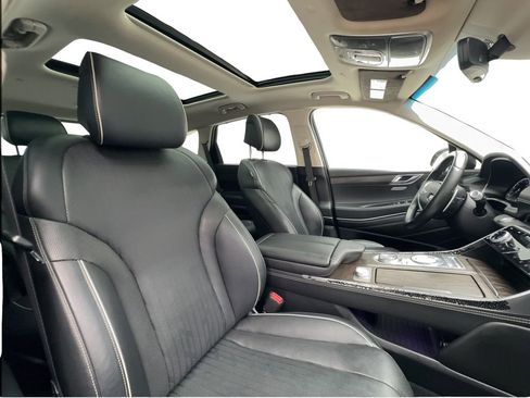 Used 2022 Genesis GV80 2.5T w/ Prestige Package 04 AWD/4WD image 31