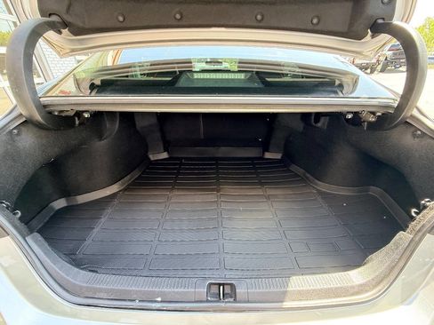 Used 2019 Toyota Camry SE image 29