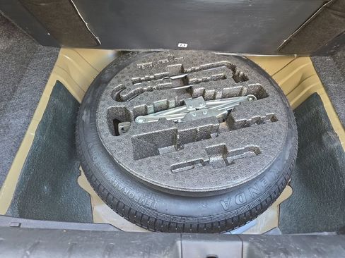 Used 2021 Honda Civic EX image 33