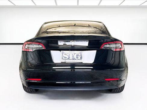 Used 2018 Tesla Model 3 RWD image 5