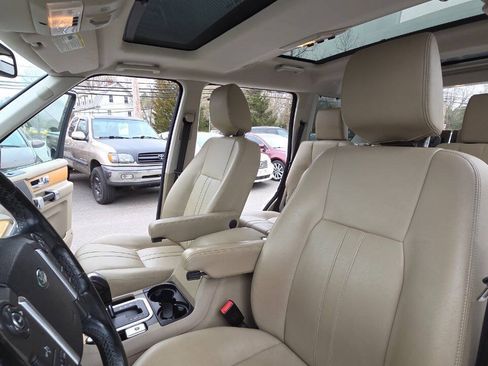 Used 2012 Land Rover LR4 HSE AWD/4WD image 28