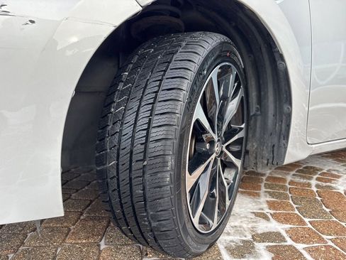 Used 2017 Toyota Corolla SE image 10