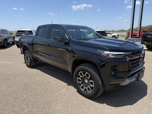 Used 2024 Chevrolet Colorado Z71 w/ Z71 Convenience Package 2 AWD/4WD image 11