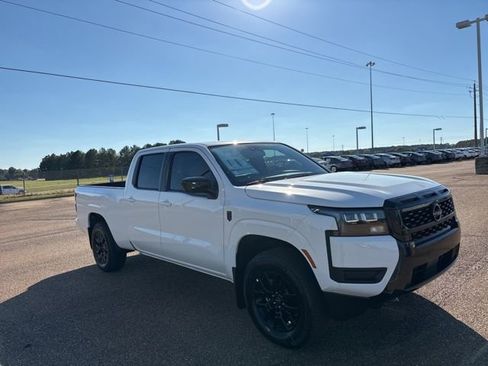 New 2026 Nissan Frontier SV image 5