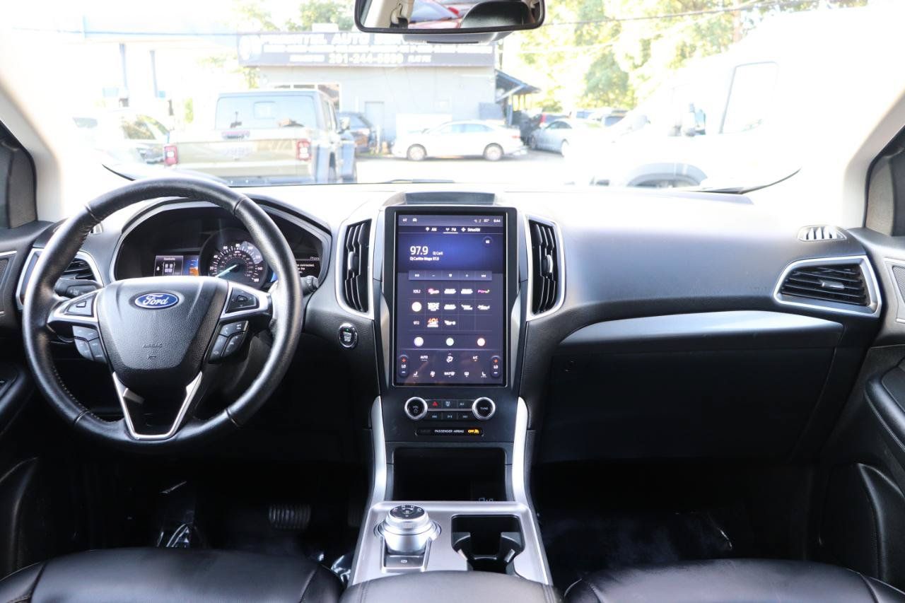 Used 2024 Ford Edge SEL AWD/4WD image 16