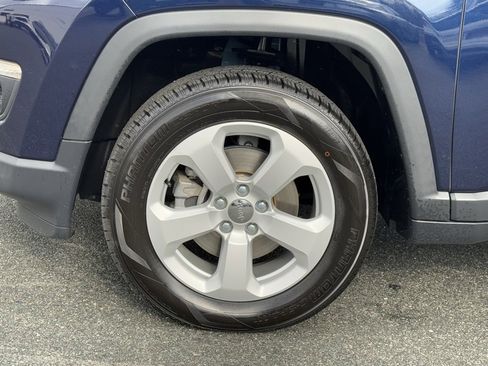 Used 2018 Jeep Compass Latitude w/ Popular Equipment Group image 32