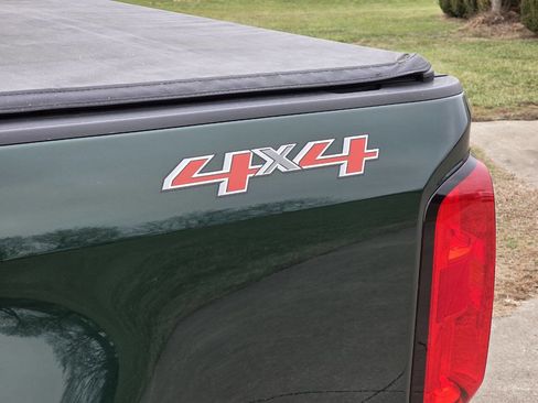 Used 2016 Chevrolet Colorado LT w/ Safety Package image 19