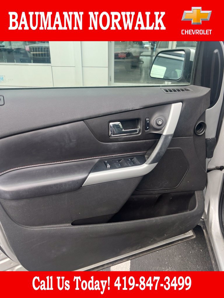 Used 2014 Ford Edge Limited w/ Equipment Group 301A FWD image 11