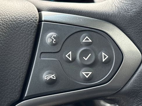 Used 2016 Chevrolet Suburban LT image 22