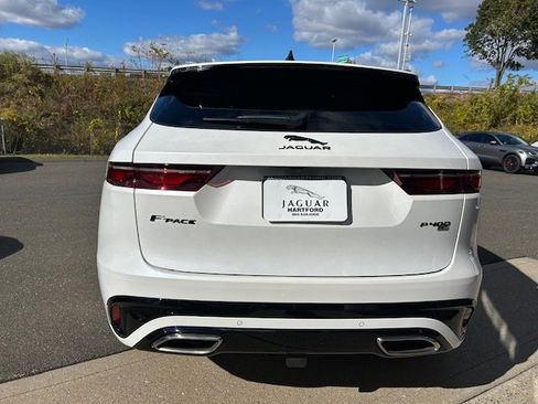 Certified 2023 Jaguar F-PACE R-Dynamic S image 12