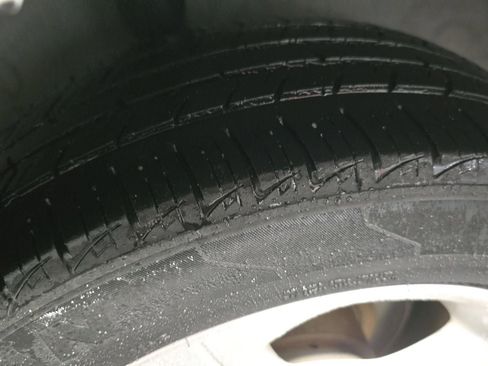 Used 2012 Nissan Leaf SL image 29