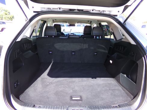 Used 2024 Ford Edge SEL AWD/4WD image 9