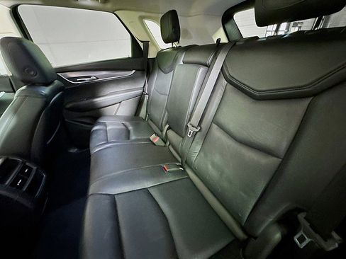 Used 2017 Cadillac XT5 Luxury image 24