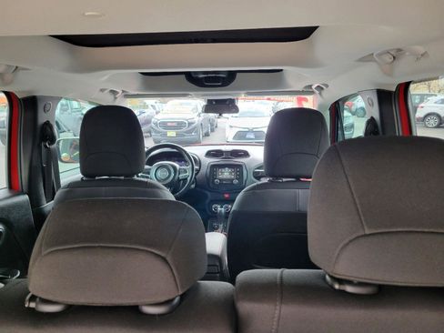 Used 2017 Jeep Renegade Trailhawk image 31