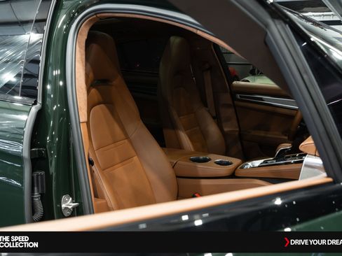 Used 2022 Porsche Panamera Turbo S image 24