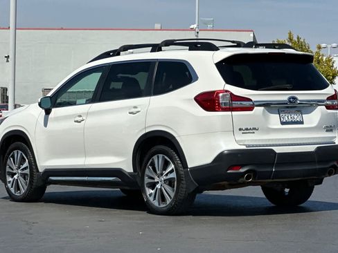 Used 2022 Subaru Ascent Limited w/ Technology Package image 7