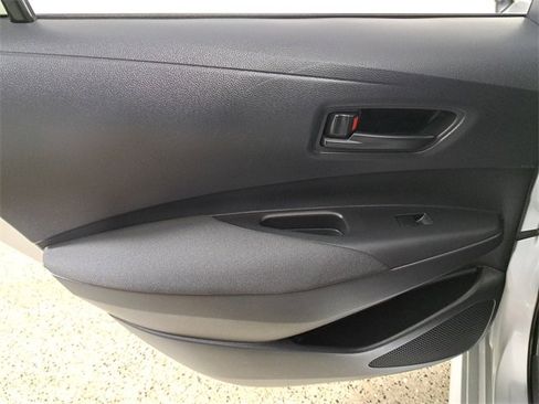 Used 2023 Toyota Corolla LE image 14