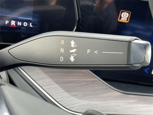 New 2026 Chevrolet Suburban Premier image 17