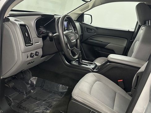 Used 2015 GMC Canyon 4x4 Extended Cab w/ Convenience Package image 10