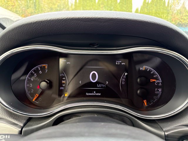 Used 2020 Jeep Grand Cherokee Limited w/ Luxury Group II AWD/4WD image 25