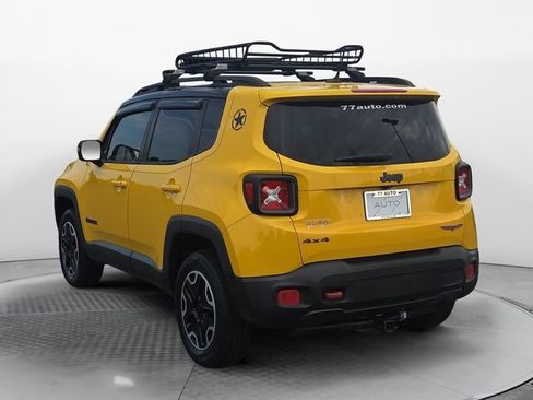 Used 2016 Jeep Renegade Trailhawk AWD/4WD image 3