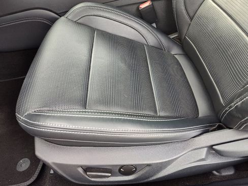 Used 2024 Ford Mustang GT Premium image 6