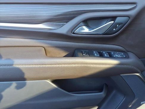 Certified 2024 GMC Yukon XL Denali image 23