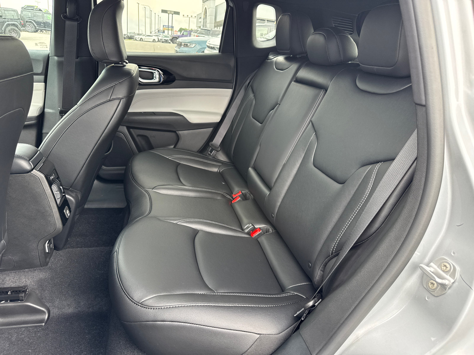 New 2026 Jeep Compass Limited w/ Sun, Sound & Navigation Group AWD/4WD image 6