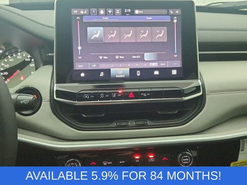 New 2026 Jeep Compass Limited image 25