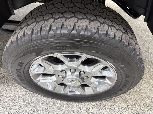 Used 2018 RAM 2500 Limited image 12