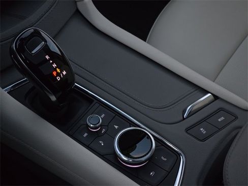 Used 2025 Cadillac XT5 Premium Luxury w/ LPO, Floor Liner Package image 23