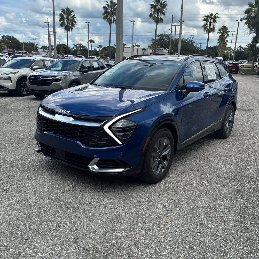 Used 2025 Kia Sportage SX FWD image 1