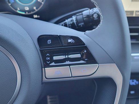 New 2025 Hyundai Elantra SEL image 30