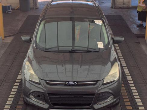 Used 2015 Ford Escape SE image 2