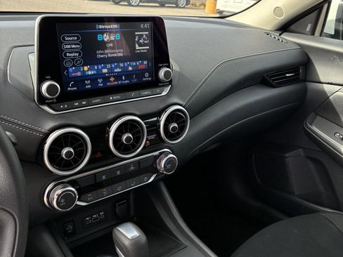 Used 2024 Nissan Sentra SV image 8