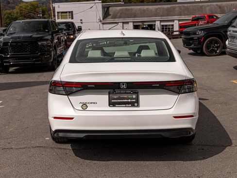 Used 2025 Honda Accord LX image 5