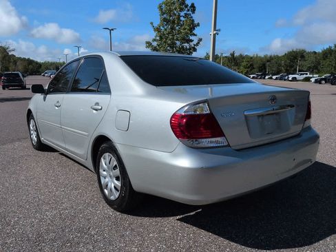 Used 2006 Toyota Camry LE FWD image 4
