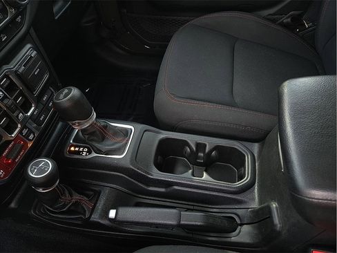 Used 2021 Jeep Wrangler Unlimited Rubicon image 20