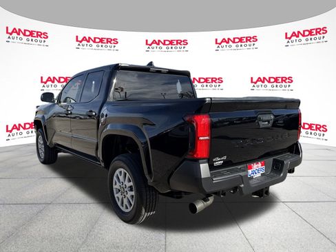 Used 2025 Toyota Tacoma SR image 7