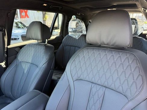 New 2026 BMW X7 xDrive40i w/ M Sport Package image 19