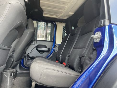 Used 2018 Jeep Wrangler Unlimited Sport S image 16