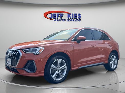 Used 2020 Audi Q3 2.0T Prestige w/ Prestige Package image 1