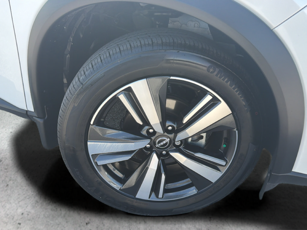 Certified 2025 Nissan Rogue SL w/ SL Premium Package FWD image 56