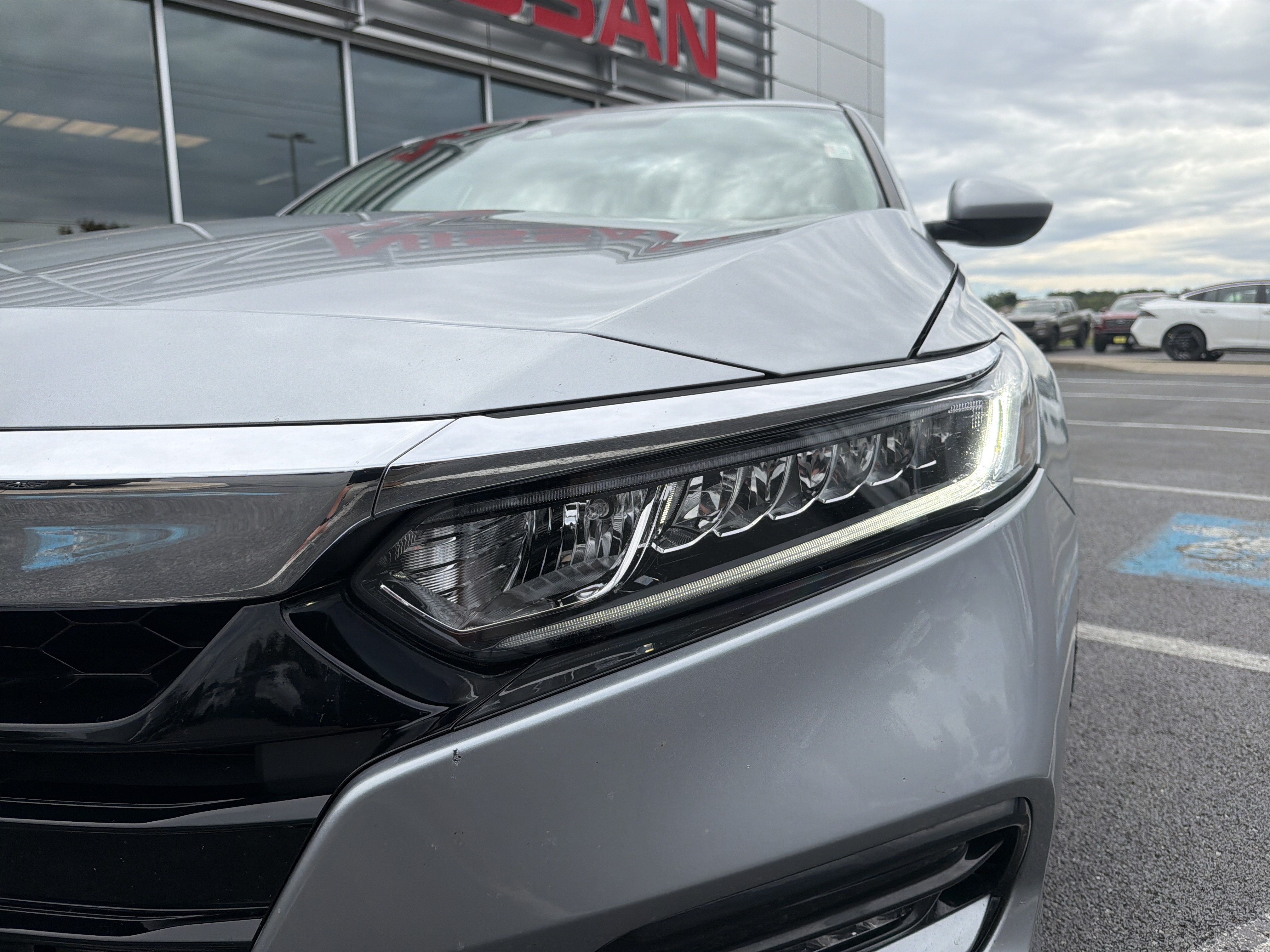 Used 2020 Honda Accord EX image 17