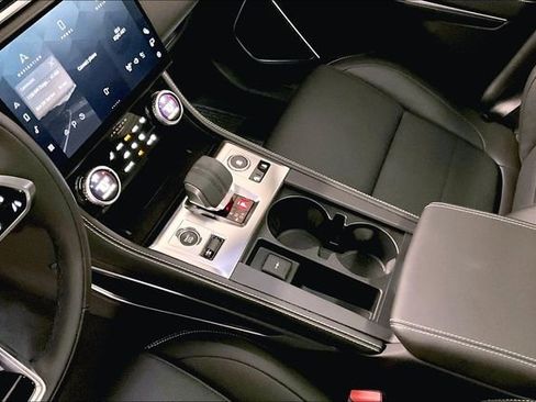 Certified 2025 Jaguar F-PACE R-Dynamic S image 17