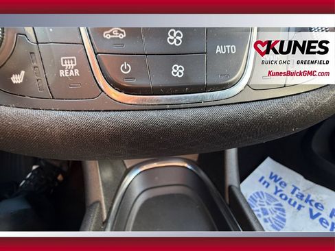 Used 2024 Chevrolet Malibu LT FWD image 32