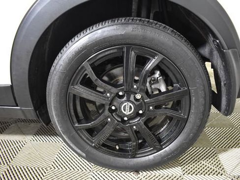 Used 2021 Nissan Kicks SR w/ SR Premium Package FWD image 39