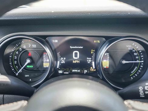 Used 2023 Jeep Wrangler Unlimited w/ Convenience Group image 21